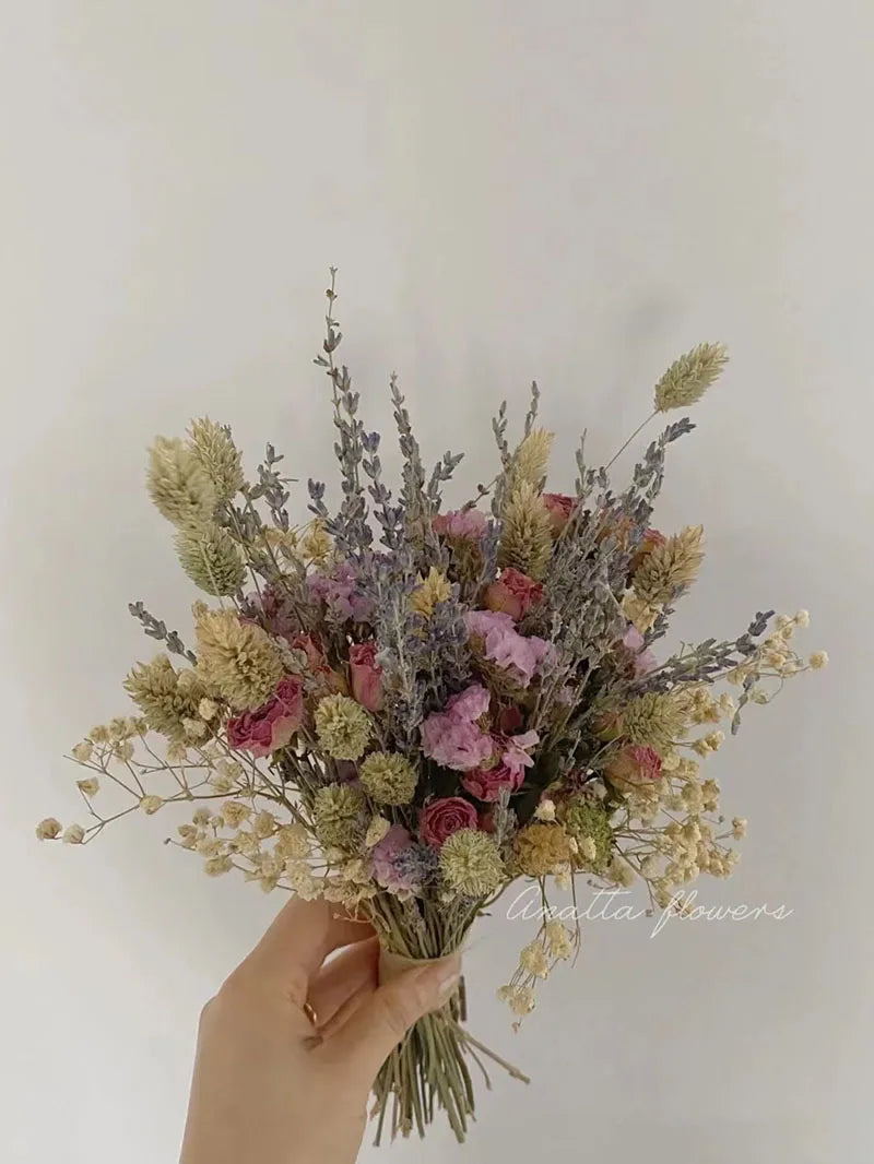 Dried Natural Lavender Bouquet – Elegant & Timeless Floral Décor