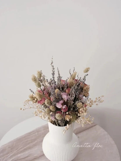 Dried Natural Lavender Bouquet – Elegant & Timeless Floral Décor