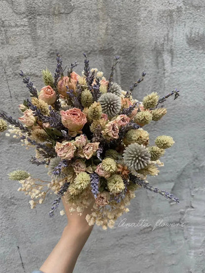 Dried Natural Lavender Bouquet – Elegant & Timeless Floral Décor