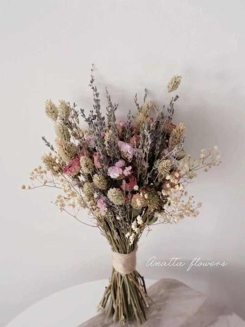 Dried Natural Lavender Bouquet – Elegant & Timeless Floral Décor