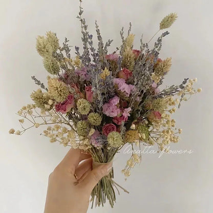 Dried Natural Lavender Bouquet – Elegant & Timeless Floral Décor