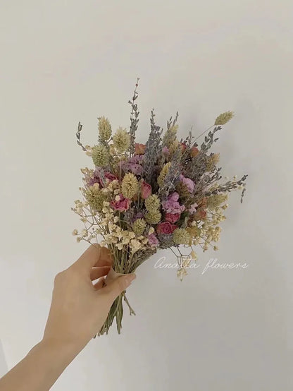 Dried Natural Lavender Bouquet – Elegant & Timeless Floral Décor